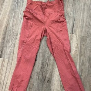 Lululemon cropped fast and frees